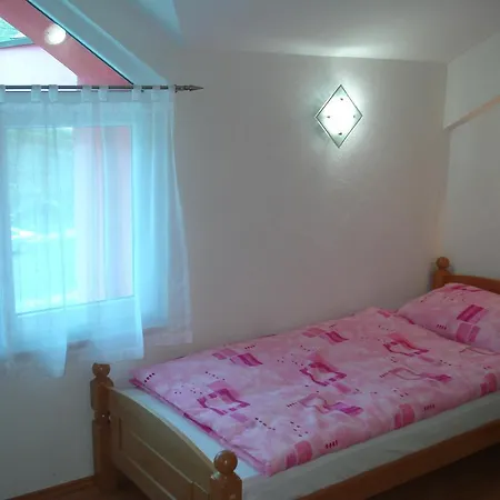 Vezic Guest house 3*