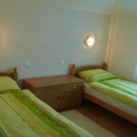 Vezic Guest house 3*
